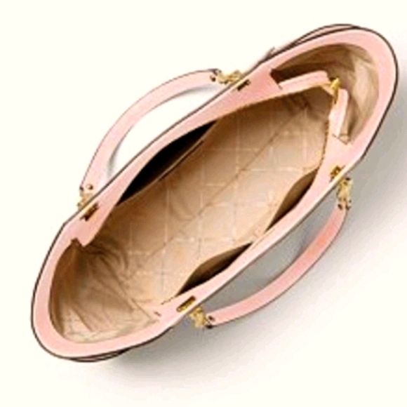 Michael Kors Tote and Wallet Set - Picture 5 of 8